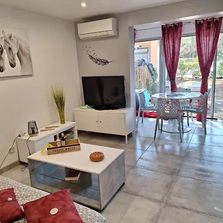 Au Coeur Des Pins Apartman